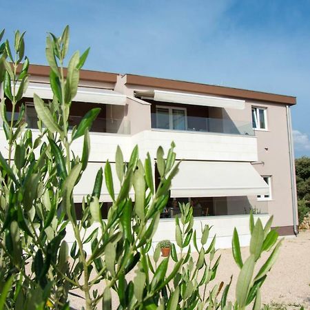 Apartments Melody Мандре Экстерьер фото