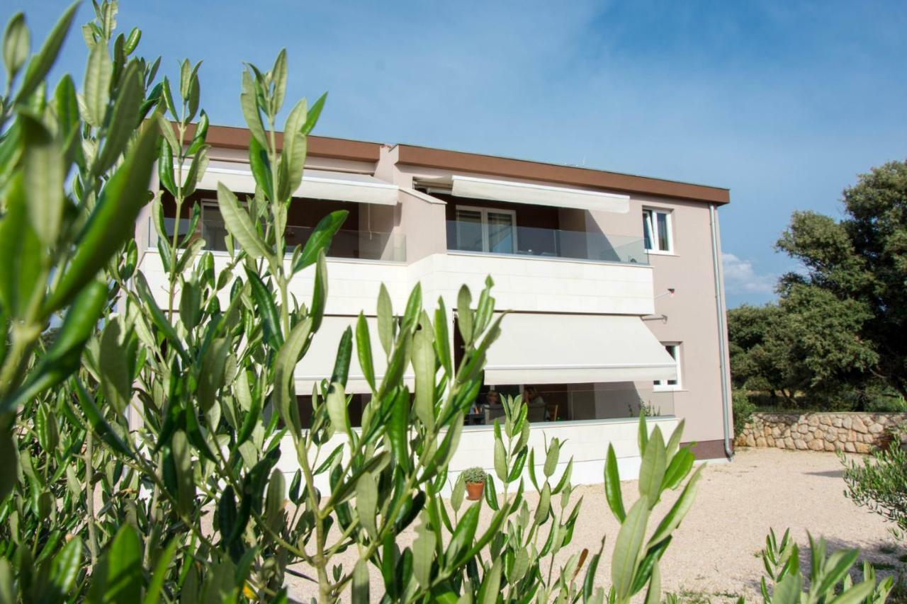 Apartments Melody Мандре Экстерьер фото