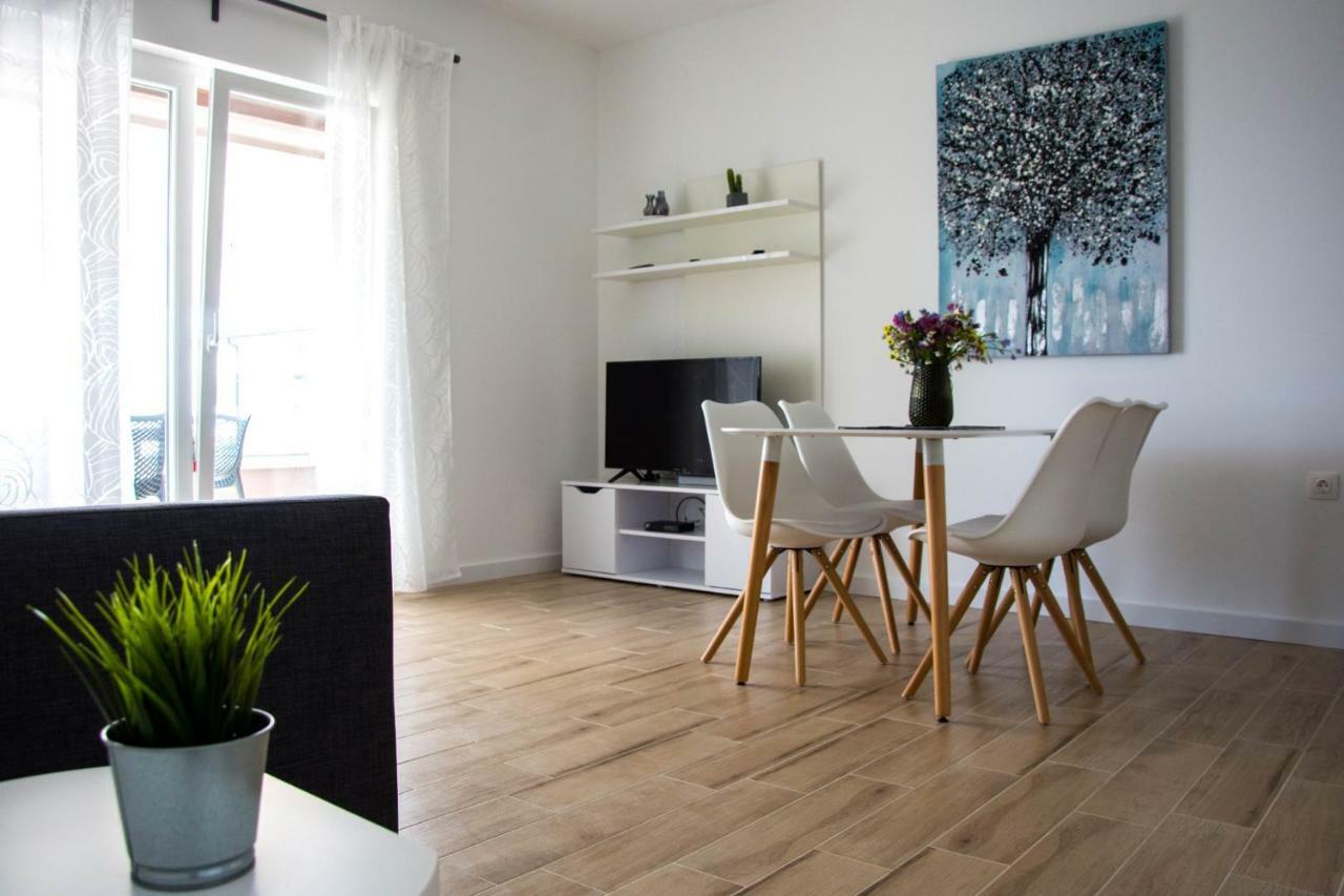 Apartments Melody Мандре Экстерьер фото